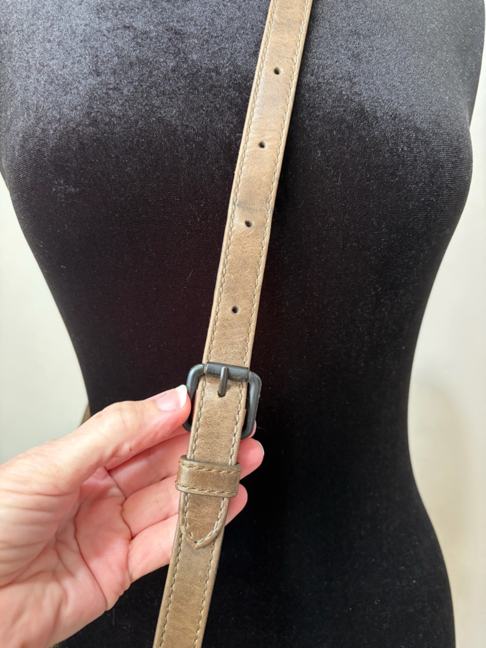 NWT FRYE Melissa Zip Adjustable Strap Leather Crossbody + Dust Bag - Picture 9 of 16